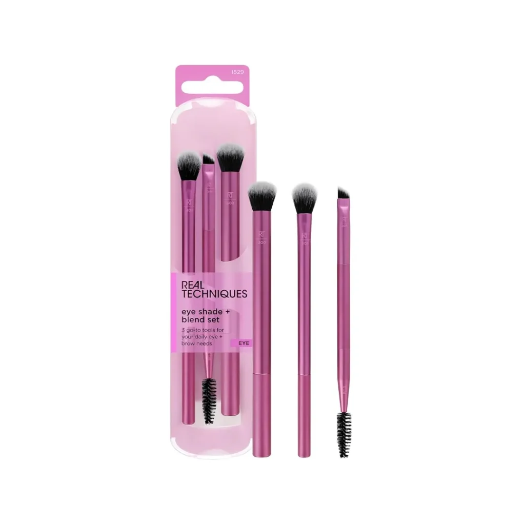 Eye Makeup Techniques for Beginners: Easy Steps for Beautiful Everyday Looks compressed real techniques eye shade + blend brush set (1)
